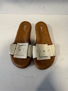 Born Women's Tan Footbed Slide Sandals with Cream Buckle Strap